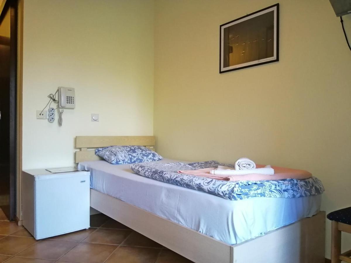 Hotel Pelikan Virpazar Esterno foto