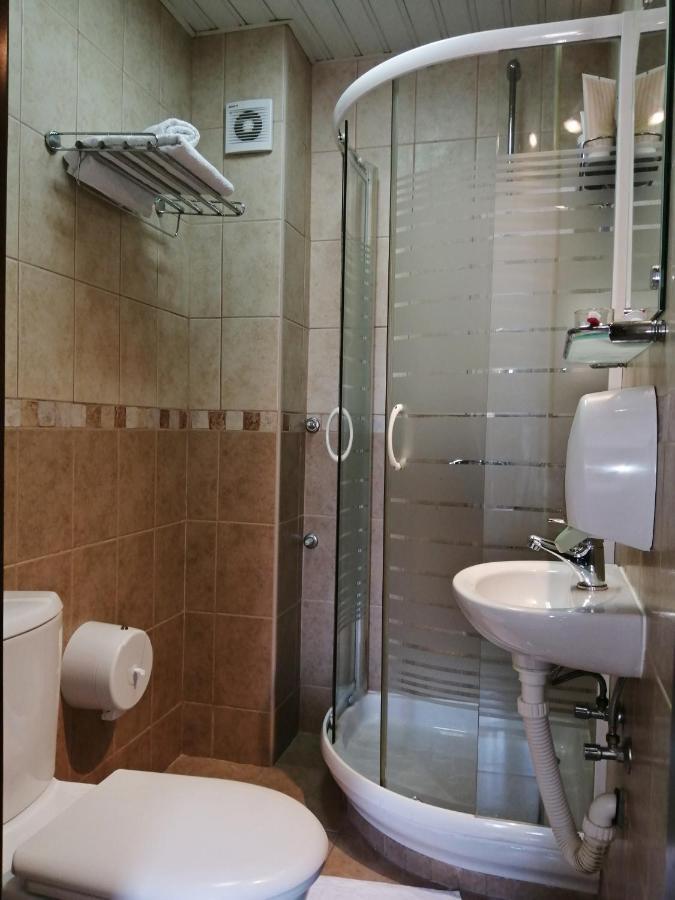 Hotel Pelikan Virpazar Esterno foto