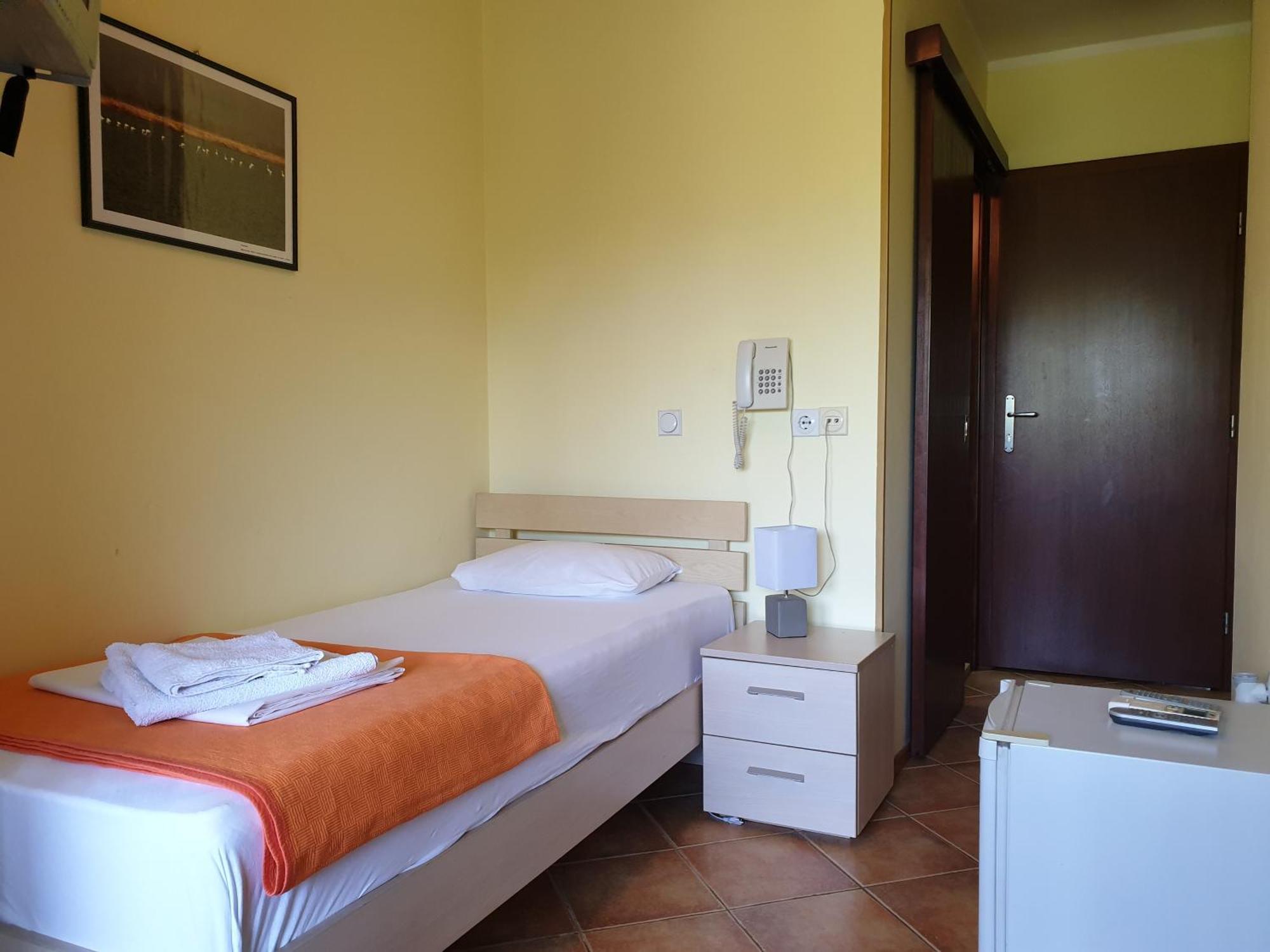 Hotel Pelikan Virpazar Esterno foto