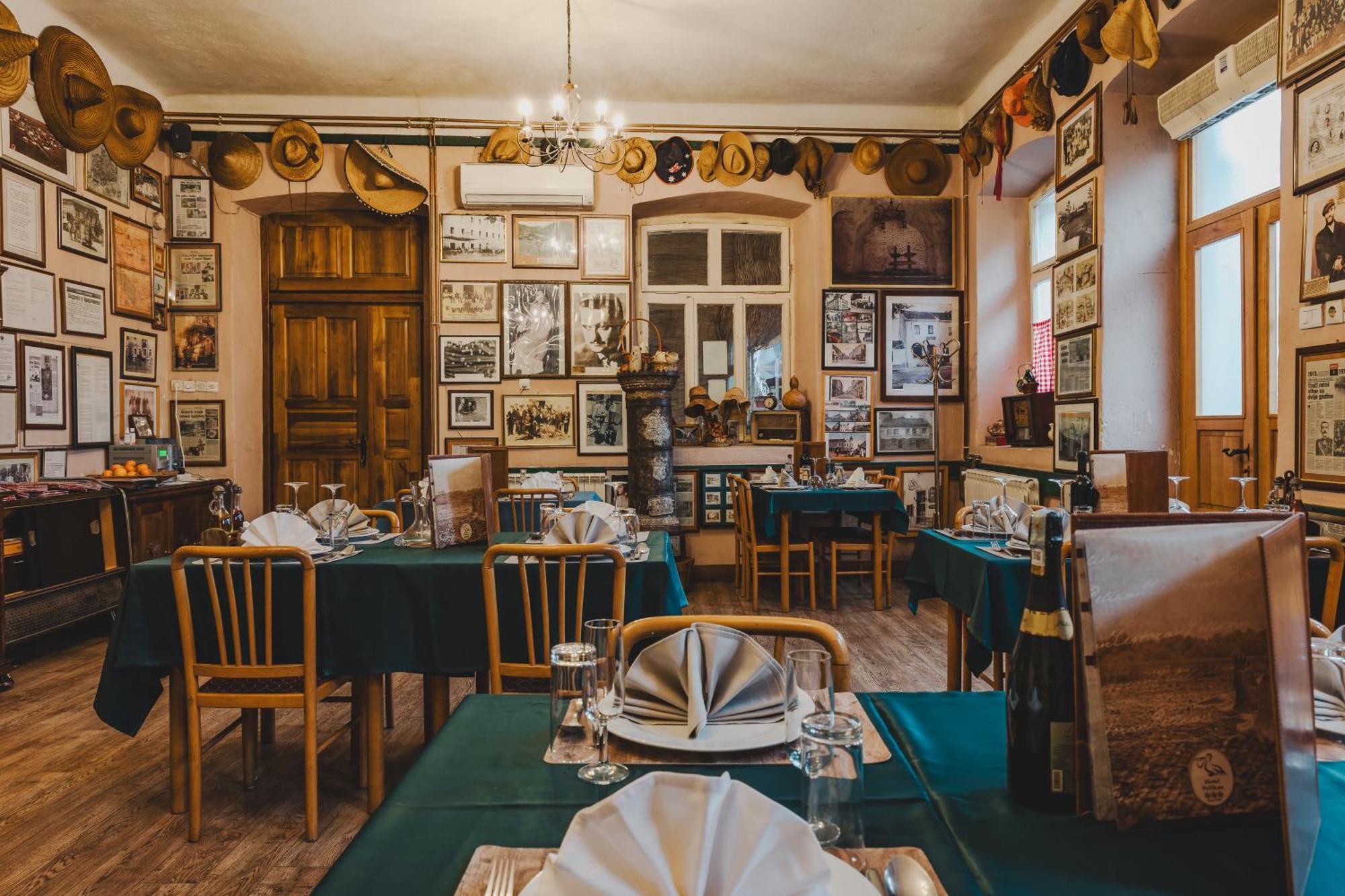 Hotel Pelikan Virpazar Esterno foto