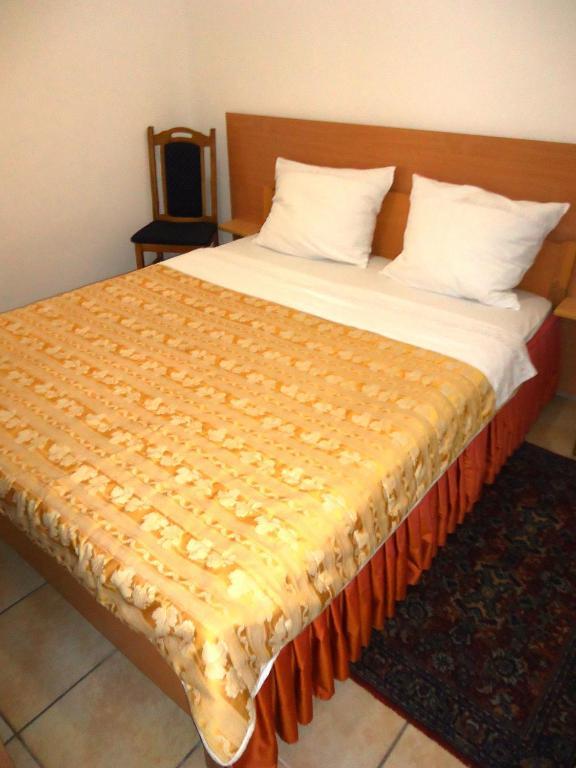 Hotel Pelikan Virpazar Esterno foto